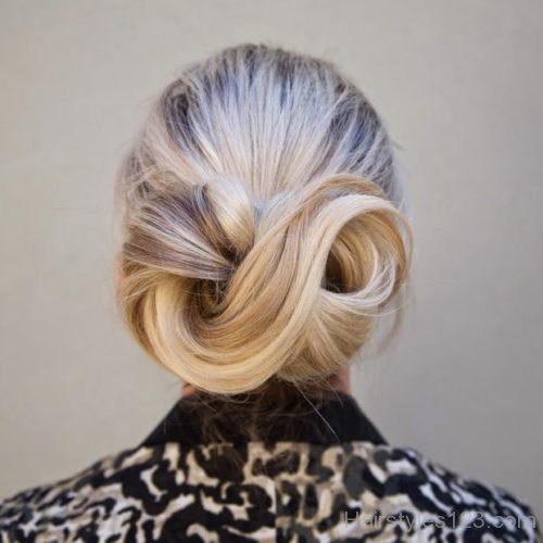 Infinity Knot Bun