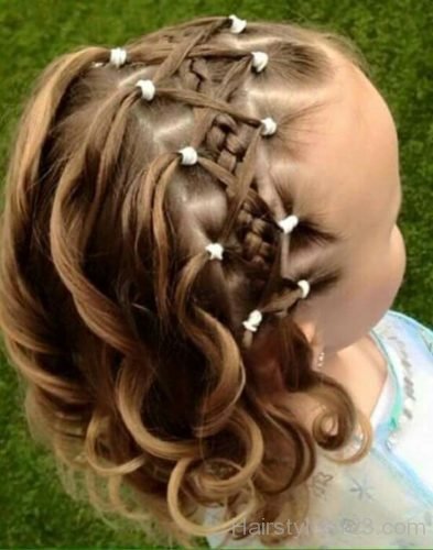 Medium Curly hairstyle