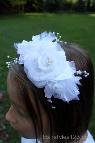 Medium hair with White rose